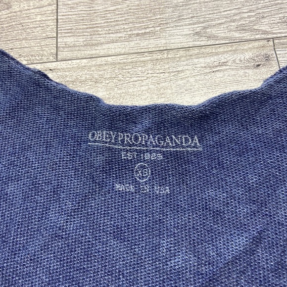 Obey - Picture 3 of 5